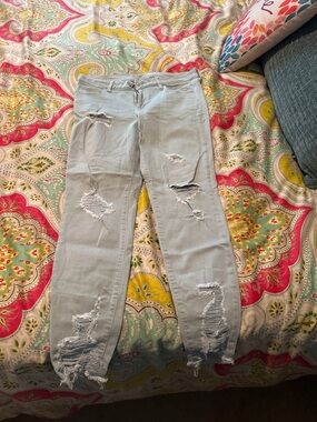 American Eagle Outfitters Light seafoam green Distressed skinny Jeans